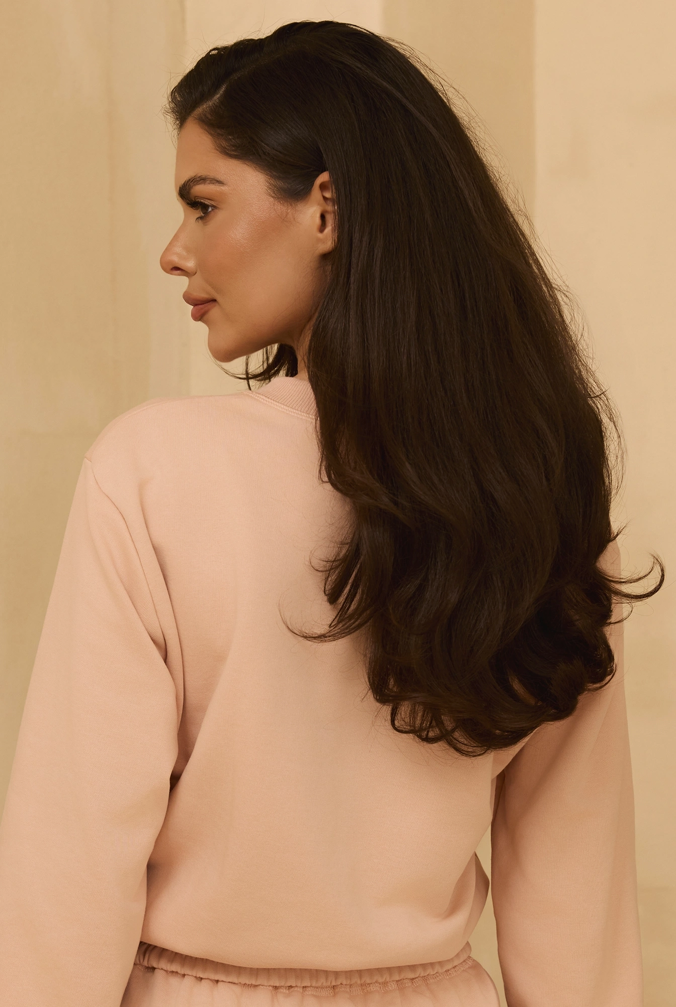 Set Mariko - Camicetta morbida e minigonna con pantaloncini cuciti